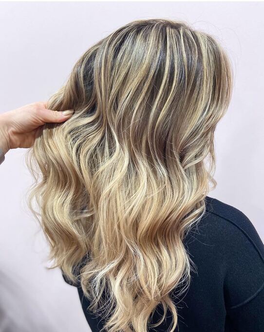 Balayage blond doré, réalisation Daf&Coiff